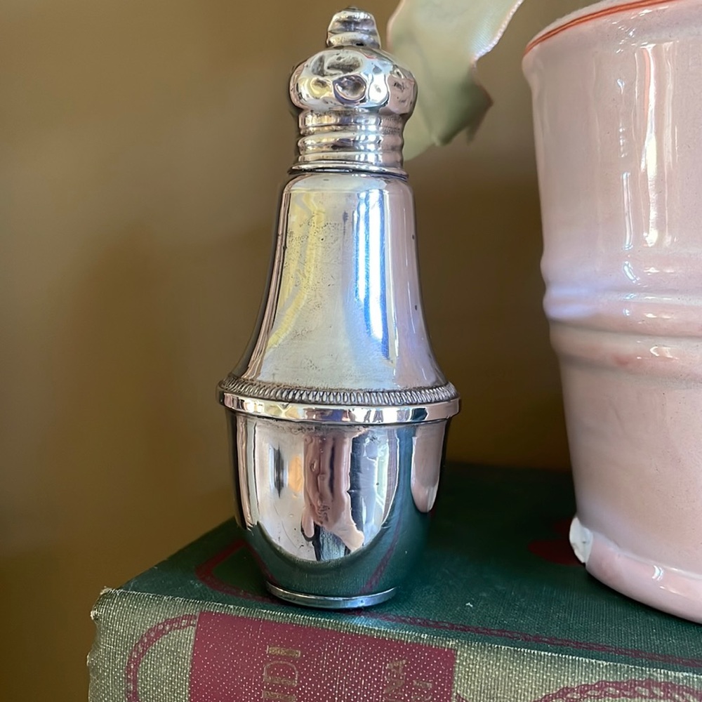 Vintage sterling Duchin Creation salt/ pepper shaker